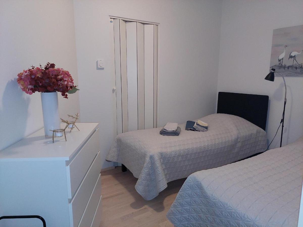 Lakeland Apartments โรวานิเอมิ ภายนอก รูปภาพ