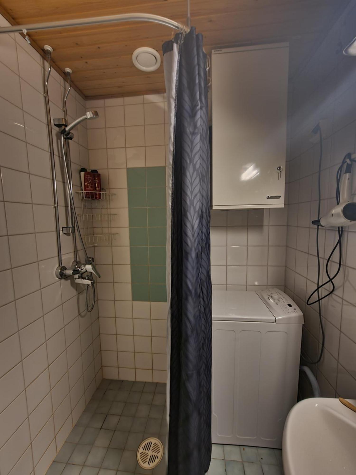Lakeland Apartments โรวานิเอมิ ภายนอก รูปภาพ